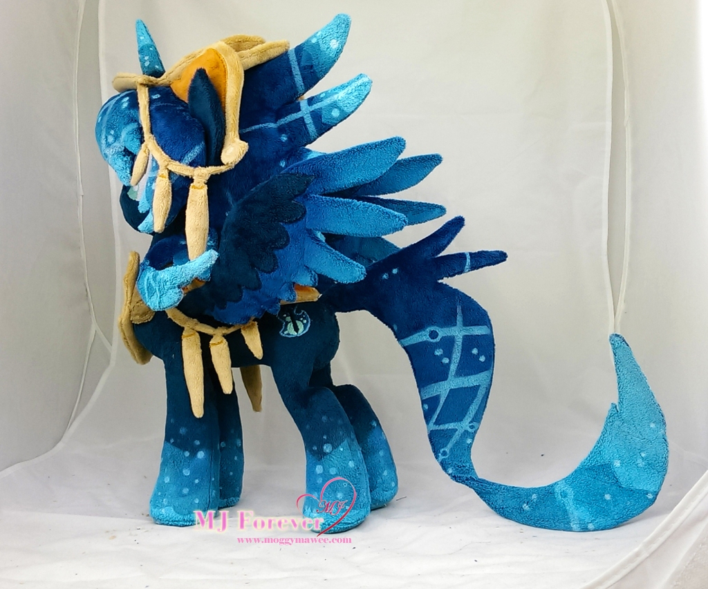 Novalis plushie with removable armour sewn by meee!!!